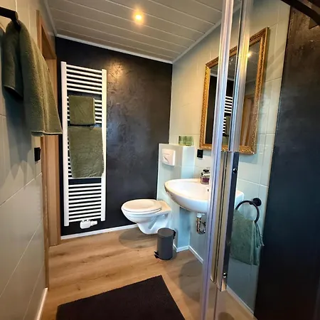 18 Apartment *